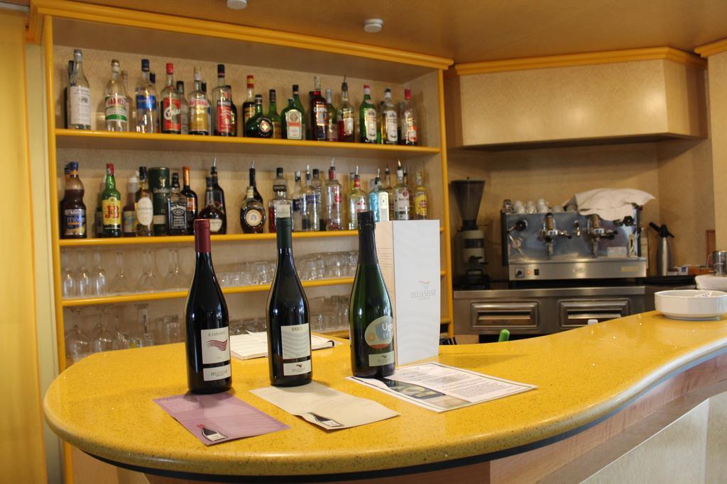 Hotel Grand Meeting Rimini Buitenkant foto