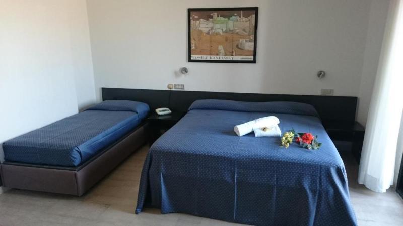 Hotel Grand Meeting Rimini Buitenkant foto